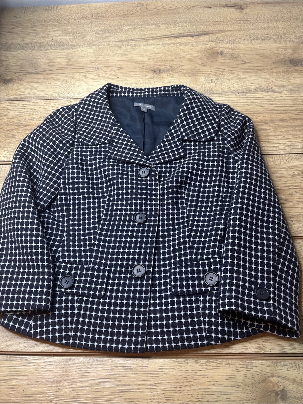 Womens Ann Taylor Textured Black & White Wool Blend Patterned Jacket Size 4
